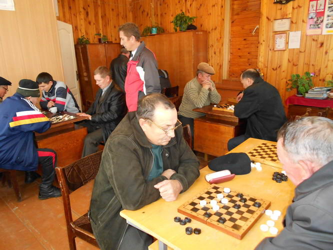 Первенство Шемуршинского района по шашкам определило лучших игроков